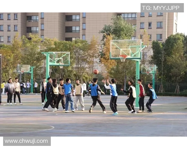 武汉篮球队灵活性大幅提升引发关注创新高表现震撼赛场 武汉篮球队灵活性大幅提升引发关注创新高表现震撼赛场